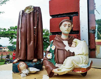 Idol of St Antony found broken at Kundapur