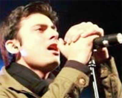 Fawad, the singer, takes US by storm