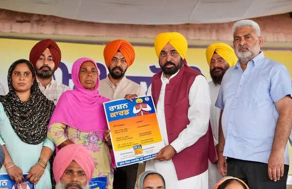 Free food kits for 40L needy families as CM launches ‘Meri Rasoi’