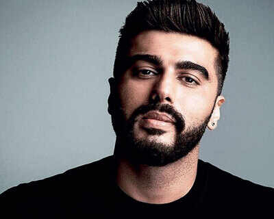 Arjun Kapoor goes bald for Panipat