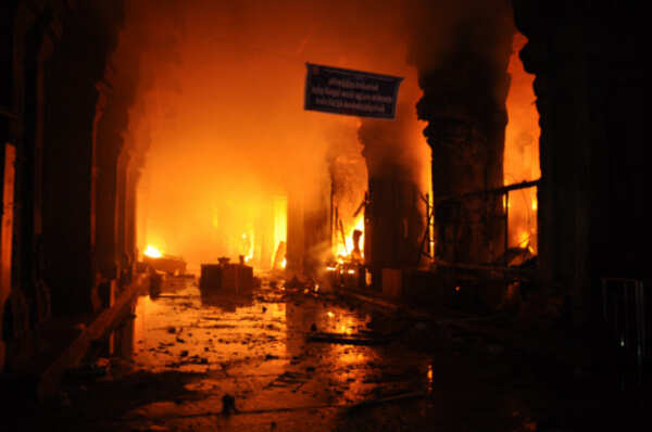 Fire in Meenakshi Amman temple: Madras HC seeks report on safety provided to people TN temples