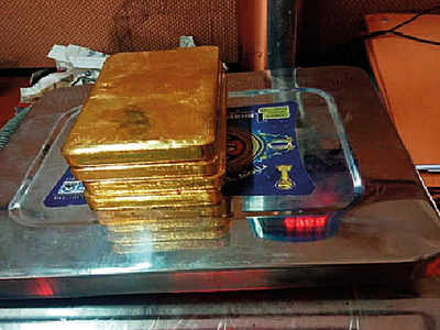 Seven of smuggling ring, including its key dealer, held in Kolkata