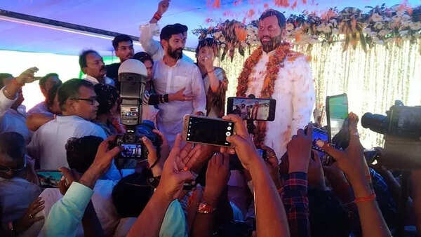 Bihar: Chirag Paswan strengthens grip on father's bastion, celebrates RVP's birth anniversary