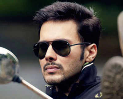 Rajniesh Duggall doesn't kiss and tell