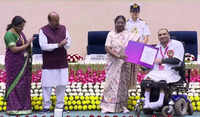 Painting through adversity: Dhamtari artist Basant Sahu honoured with national award