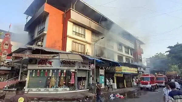 Netas allege civic neglect for market blaze that killed 2 in Maharashtra