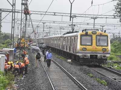 Again! Central Railway services hit due to signal failure near Kalyan