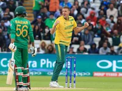 Champions Trophy 2017: Rain halts Pakistan chase in crucial Group B fixture against South Africa