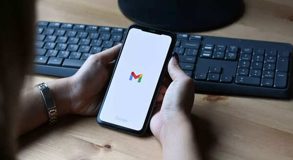 How to change your Gmail address without losing emails or data