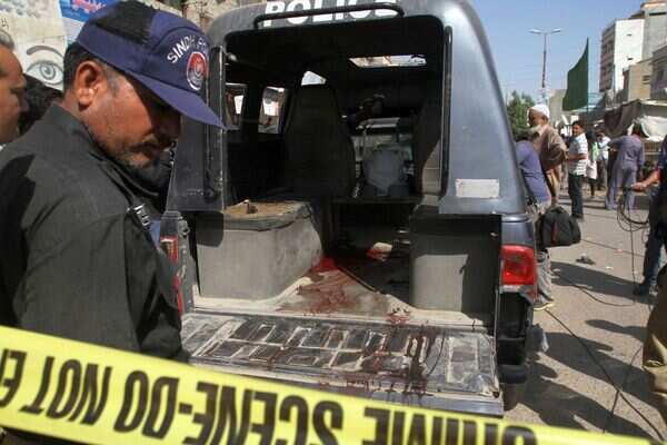 7 cops guarding polio workers killed in Pakistan
