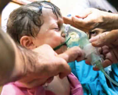 1 dead, dozens choke as Assad’s forces drop chlorine gas in Aleppo