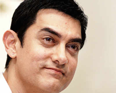 Aamir’s midnight bash