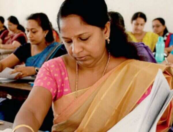 Sarees only, please! New diktat for lecturers in Mysuru