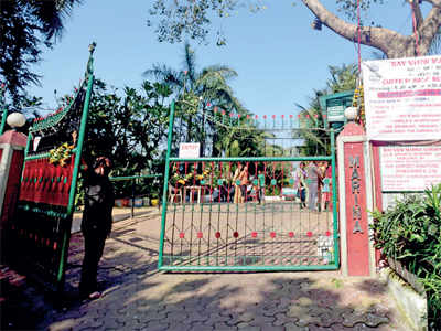 After tug of war, Cuffe Parade residents get their garden back, but Collector says it must be open to slum kids as well