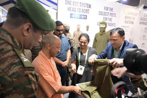 Yogi visits defence exhibition, applauds home‑grown tech