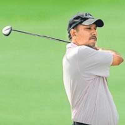 Lion-hearted Jeev manages to outshine Woods