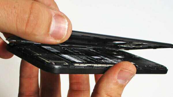 SSB launches phone repairing training course