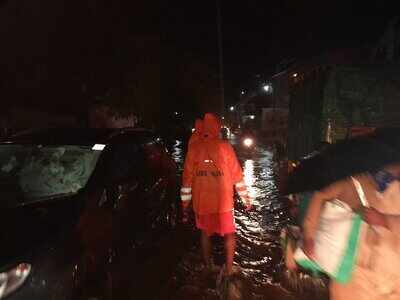 Mumbai News Live: City receives heavy rains with gusty winds, lightning; local train services affected