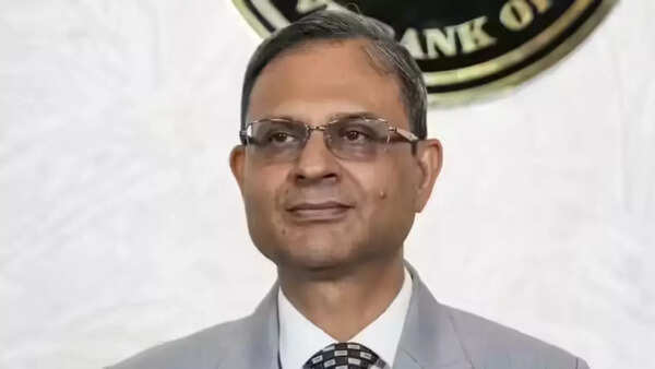 RBI keeps rates on hold, forecasts 6.9% growth for FY27