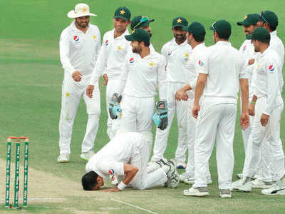 Pakistan vs Australia second Test in Abu Dhabi: Mohammad  Abbas becomes man of the moment after destroying Aus with 10-wicket show