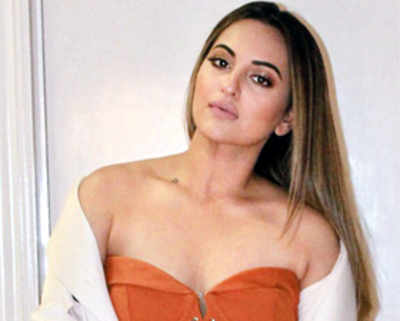 Sonakshi Sinha in talks to play a cop in Nikkhil Advani's next