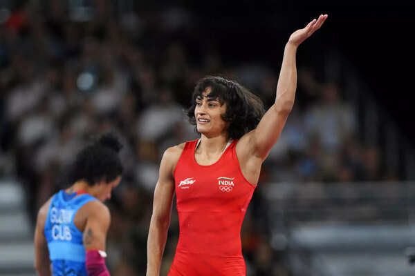 Olympian Vinesh Phogat, husband Somvir Rathee blessed with baby boy