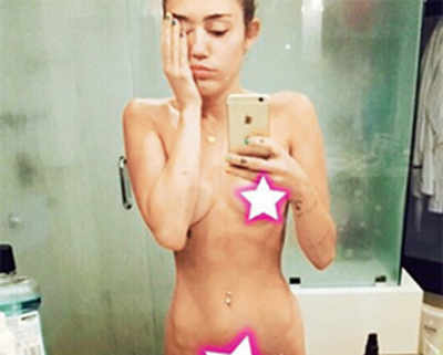 Miley shares nude snap