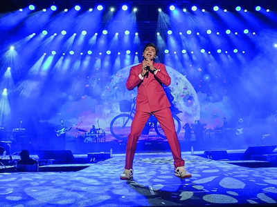 Shaan’s electrifying performance  at Phoenix Market City