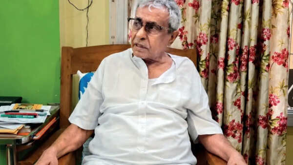 People of Bengal are his guardians now: Former-MP father on CM son