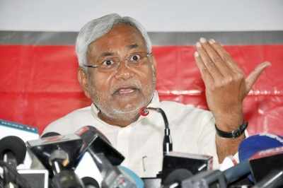 BJP releases video of Nitish Kumar visiting tantrik