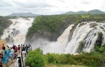 2 students drown during trekking camp near the Shivanasamudra Falls