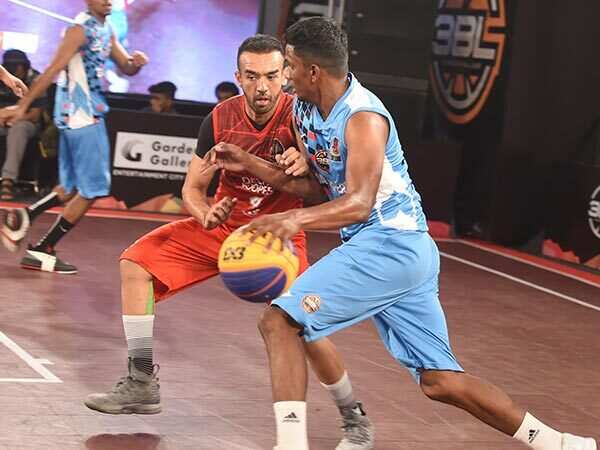 Basketball league kicks off in Noida