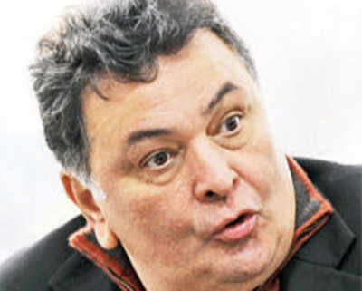 Notice to ailing Rishi Kapoor for letting larvae breed at home