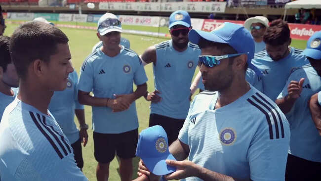 Watch: Suryakumar's special words to T20I debutant Yashasvi