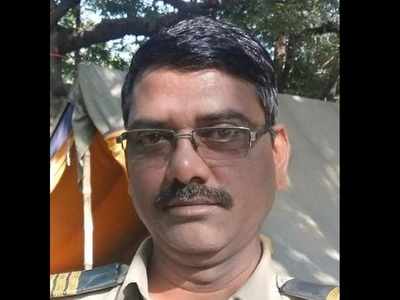 Navi Mumbai: Constable attached to Kharghar police station hangs self