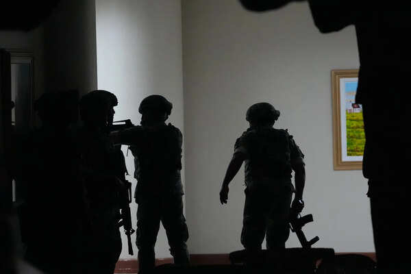 Gunshots heard at Philippine Senate as Duterte aide, accused of crimes against humanity, tries to evade arrest for ICC trial - watch