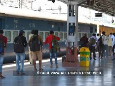 1,100 migrant labourers of Odisha to leave for their home state from Mumbai via Shramik Special train