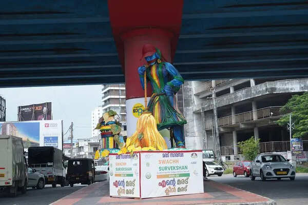 Artwork from trash: Maradu municipality pushes for cleanliness