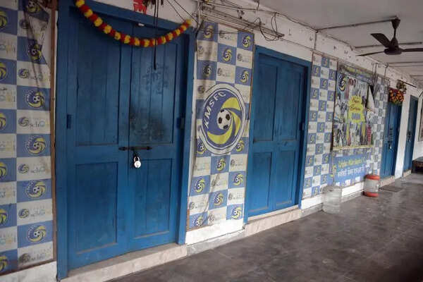 Sports dept locks out ex-CM brothers from stadium rooms