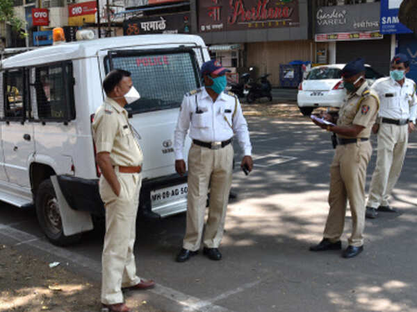 Police get mobile tablets to check movement of vehicles