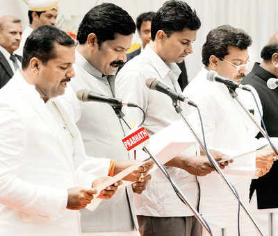 Is a clean Karnataka govt Rahul’s gamble for LS polls?