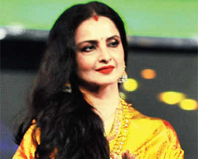 After Sachin’s refusal, Rekha acts to save Cong its war room