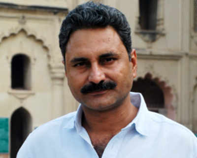 Peepli Live director held for rape of US research scholar