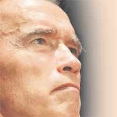 Arnie vetoes '˜kirpan' bill