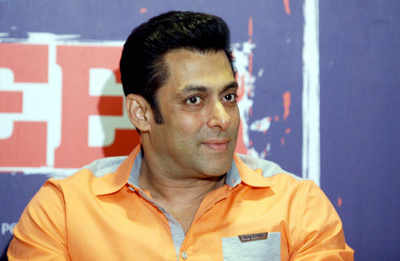SC issues notice to Salman Khan in black buck hunting case