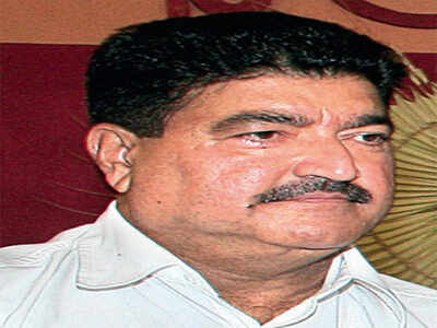 BR Shetty stopped from flying out