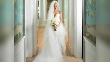 Gwen Stefani's inscribed wedding dress a tribute for her boys