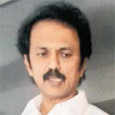 DMK gets new air power, Sun dims