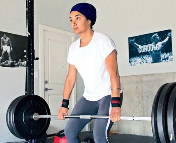 Throwing the fit club challenge to Kaurs