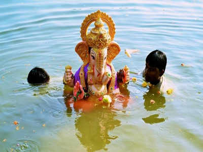 Six kids drown while immersing Ganesha idols